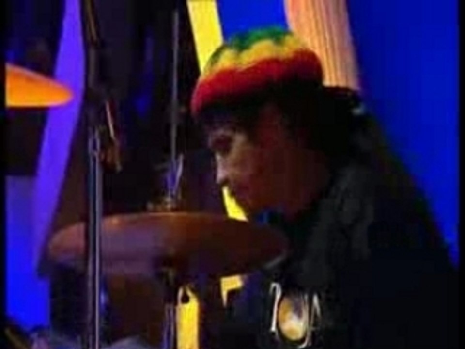 Junior Murvin"Police And Thieves"