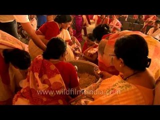 'Dahi Karma' at CR Park: Durgotshav celebrations