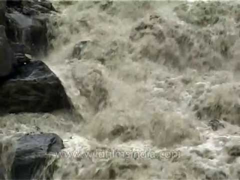 Angry Himalayan river plots out a flood!