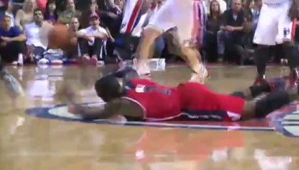 John Wall averti pour flopping