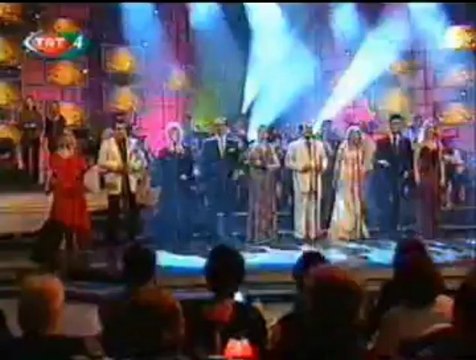 TRT AKŞAM SEFASI KORO-Gözlerin Bir İçim Su İçim Yandı Doğrusu