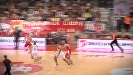 Steal of the night: Matt Lojeski, Olympiacos Piraeus