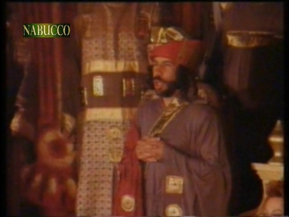 Nabucco, Act 3 : Eccelsa donna che d 'Assiria il fato reggi - Istanbul State Opera and Ballet