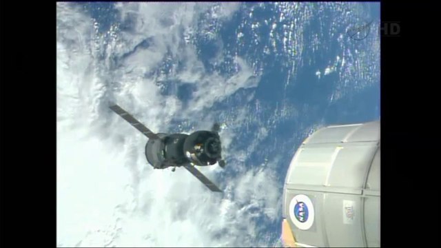 [ISS] Soyuz TMA-09M Relocates to Make Way for Olympic Torch Carrying Soyuz TMA-11M