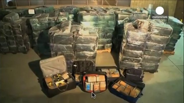 Drug smugglers use super tunnel to link Mexico and US