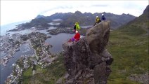 Awesome climbers, aweome places : Jumping the horns