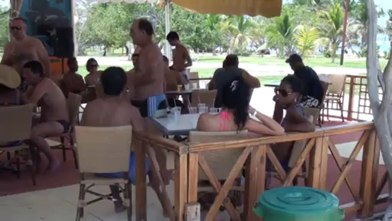 Journée plage franco-cubaine juillet 2013 SEJOURS SALSA DANSACUBA 2013