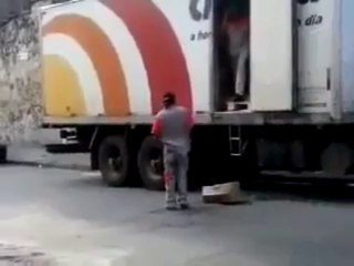 How not to deliver boxes