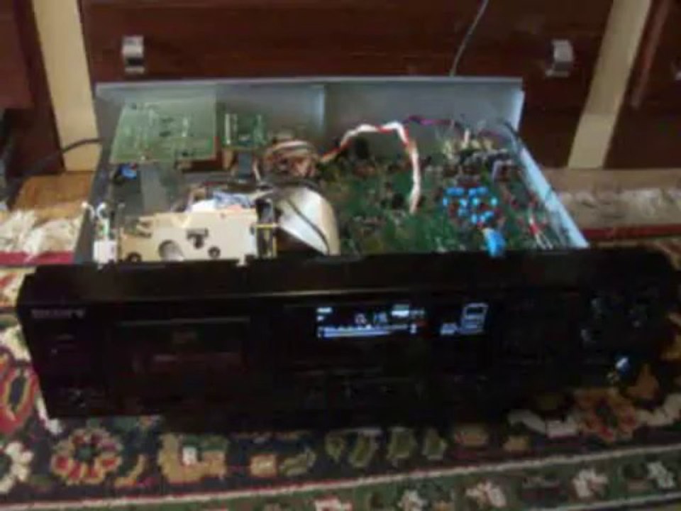 Sony DTC 670 DAT Deck Video 1  Wiedergabe Test  beim einschalten