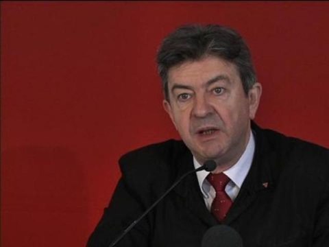 Rassemblement en Bretagne: Mélenchon appelle les salériés à manifester à Carhaix avec leurs syndicats - 02/11