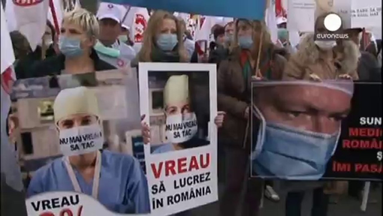 Roumanie : les médecins revendiquent des salaires décents