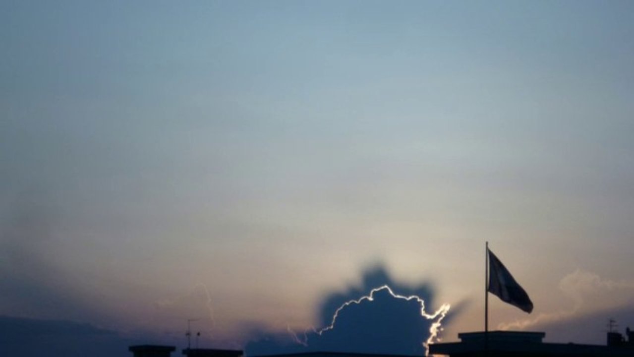 STRANGE CLOUD SHADOW