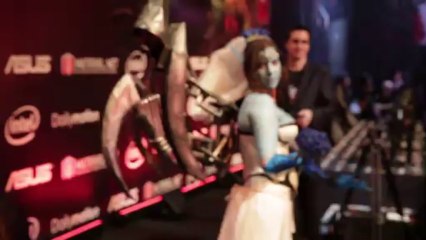 Cosplay stand ASUS ROG à la PGW 2013