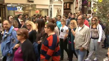 Κοσμοσυρροή και πορείες στην Ερμού πρώτη Κυριακή με ανοιχτά καταστήματα