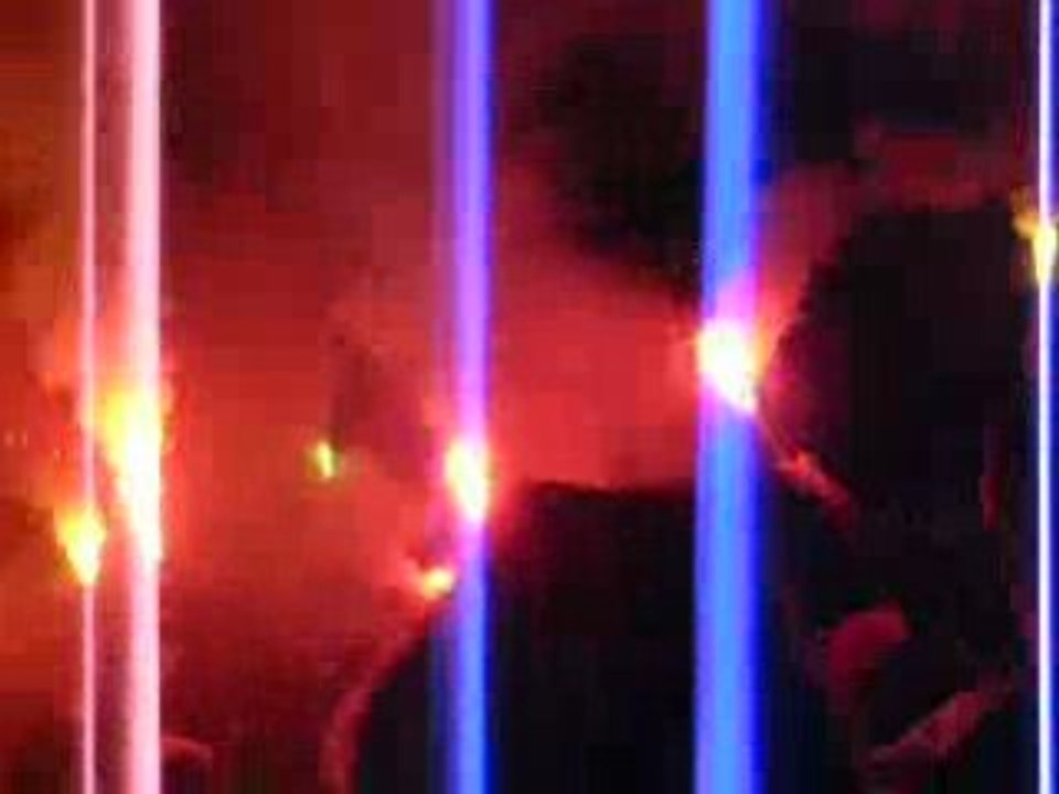 CRAKAGE DE FUMI 15ANS C LA FETE !!!!!!