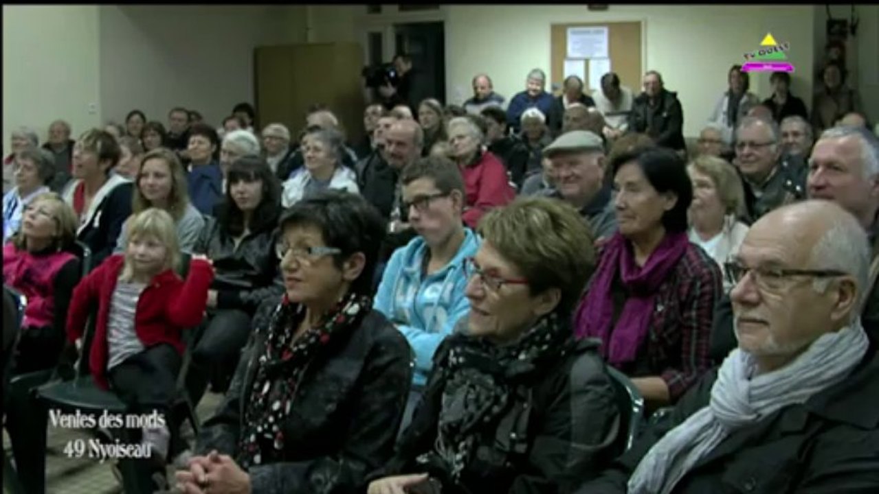 Vente des morts Nyoiseau (49) 2013.