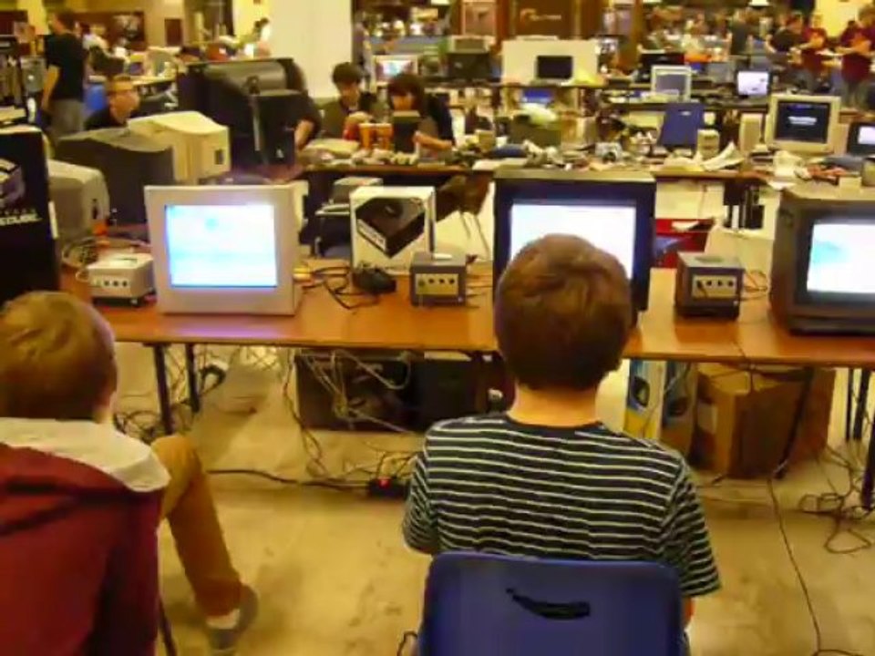 RGC 2013 LAN Gamecube 8 joueurs (13)