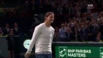Novak Djokovic contre Zlatan Ibrahimovic. Zlatan est meilleur au FOOT qu'au TENNIS!