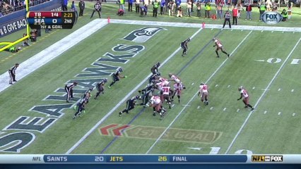 RB James to TE Crabtree, 2-yd, pass, TD