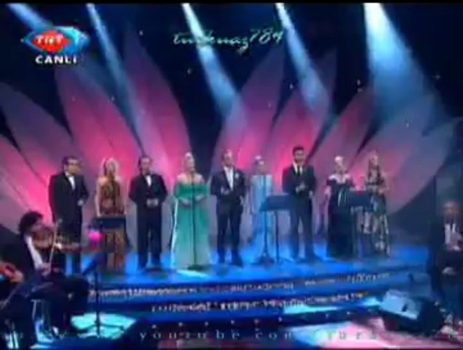 TRT AKŞAM SEFASI KORO-Mendilimin Yeşili (Aman Doktor)