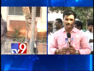 Psycho hul chal in Sarojini eye hopital in Hyderabad - Part 2