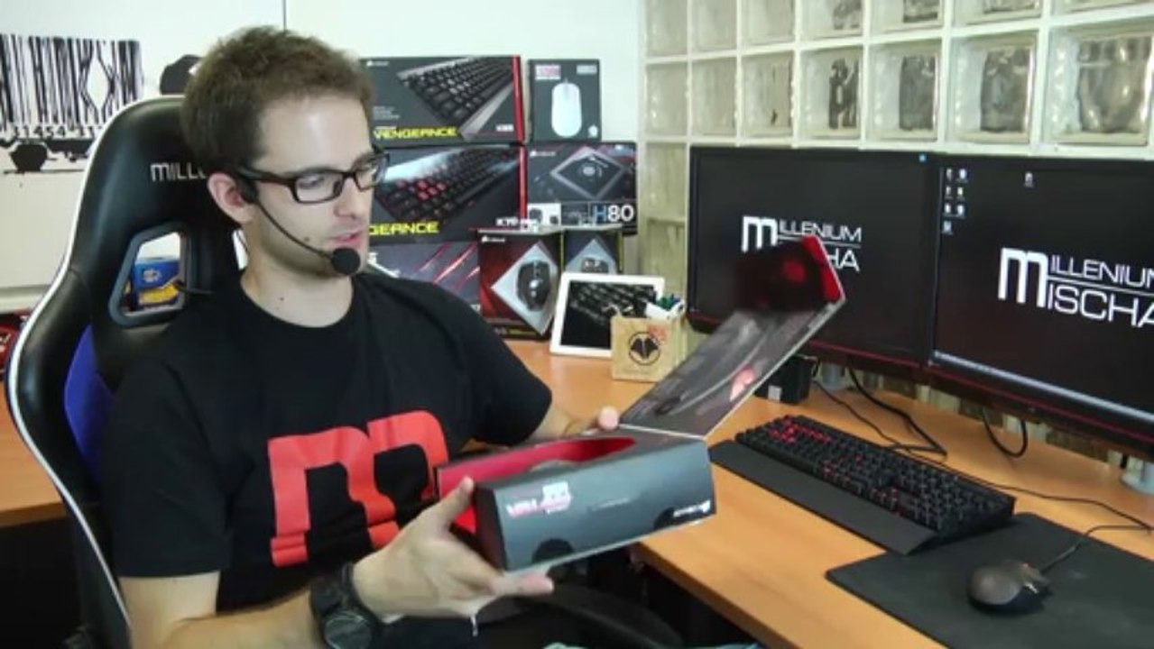 Unboxing Mischa - Souris Corsair M30