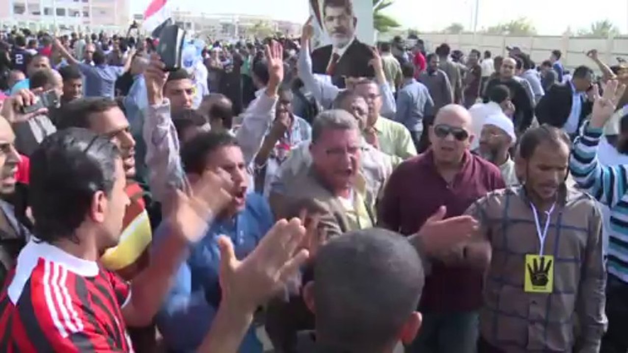 "Ich bin der Präsident": Mursi wettert gegen Gericht