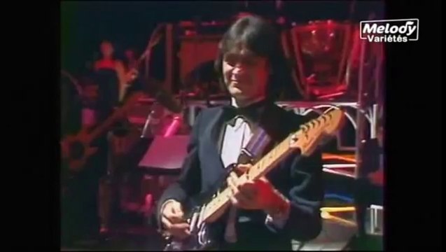 - Michéle TORR (1984)- Donne moi la main , donne moi l'amour