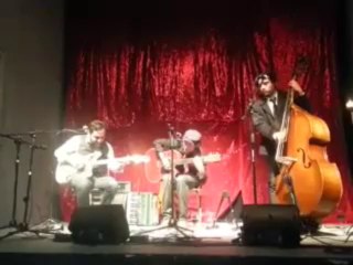 LUCHO CASTILLO & TRES CUERDAS