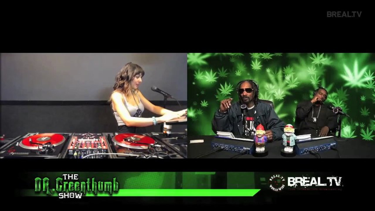 Snoop Dogg, Daz Dillinger & DJ Shiva "Gangsta on tha Green" Freestyle @ "The Dr Greenthumb Show", B-Real TV, 11-04-2013 Pt.1
