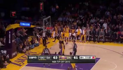 Patty Mills flopping