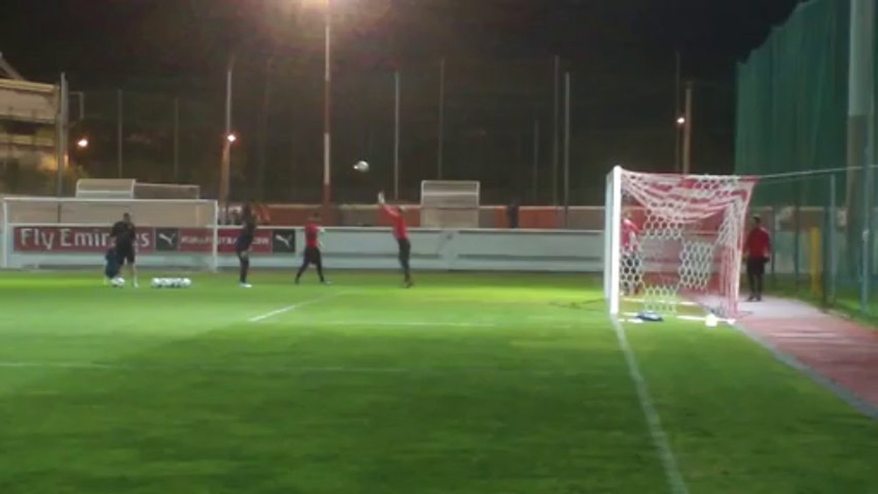 Πλάνα από την προπόνηση του Ολυμπιακού πριν από το ματς με την Μπενφίκα (2)