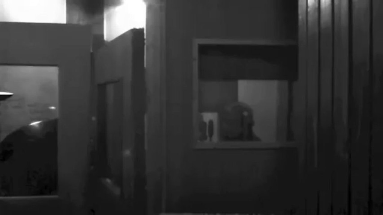 Arrow In the Wall, séance d'enregistrement - Dynamite!
