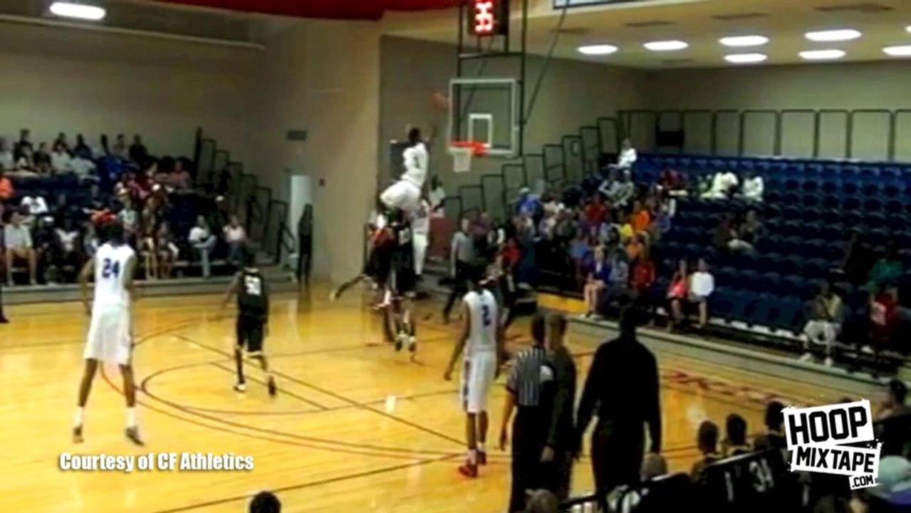 INSANE Dunk Head Over The Rim! Javonte Douglas With The Putback Dunk!
