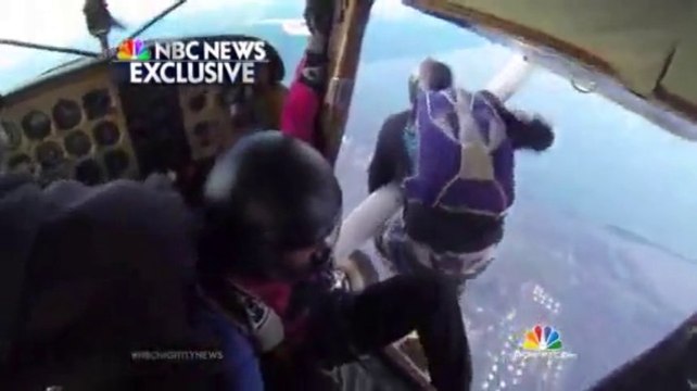 Deux avions de parachutistes rentrent en collision