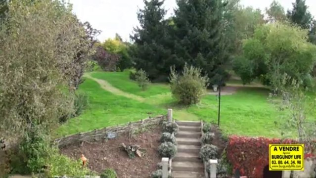 Country home with 4 beds, swimming pool, on large private grounds, and only 4kms from Saulieu, in the heart of the Morvan ...