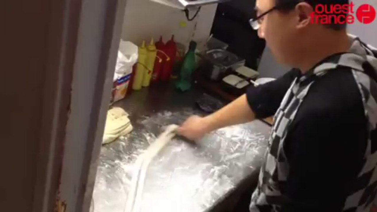 La fabrication des pâtes "maison" - Restaurant La Mienne