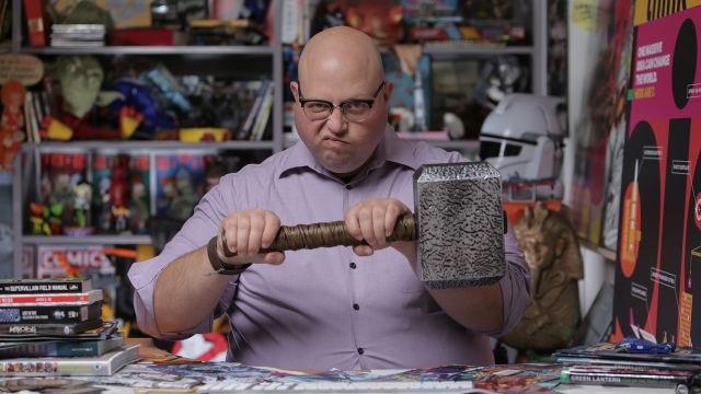 Angry Nerd - The Implausibility of Thor's Physics-Defying Hammer, Mjölnir