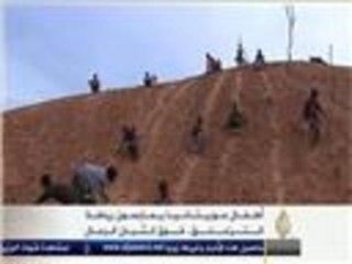 أطفال موريتانيا يمارسون رياضة التزحلق فوق كثبان الرمال