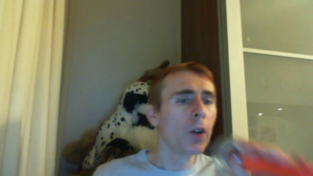 Wiwi égratigne le souvenir du bonheur de Salvatore Adamo