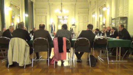 conseil municipal à Avranches - 4 nov 2013 - vente de terrain à la C2A