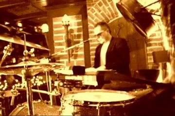 Robert Narwojsz - White Christmas - live in Chrobry