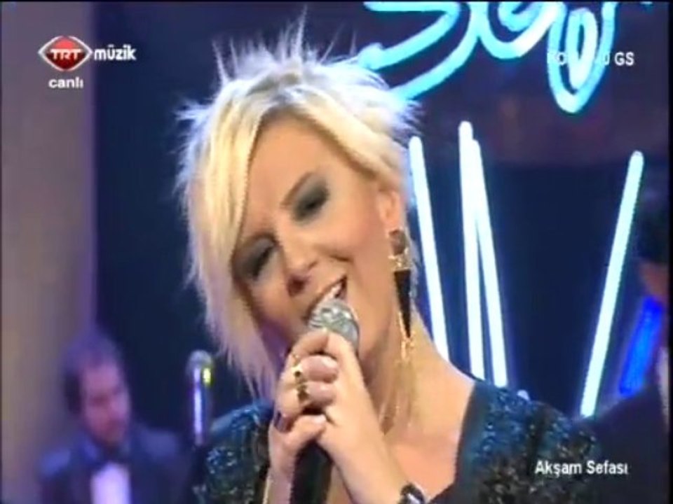 Ayşe İnak Ekiz-Nasıl Geçti Habersiz O Güzelim Yıllarım