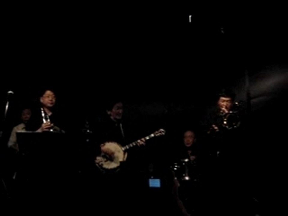 『The Hot Chopsuey』CCM