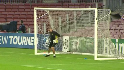 Adriano recibe el alta médica y entra en la convocatoria ante el Milán