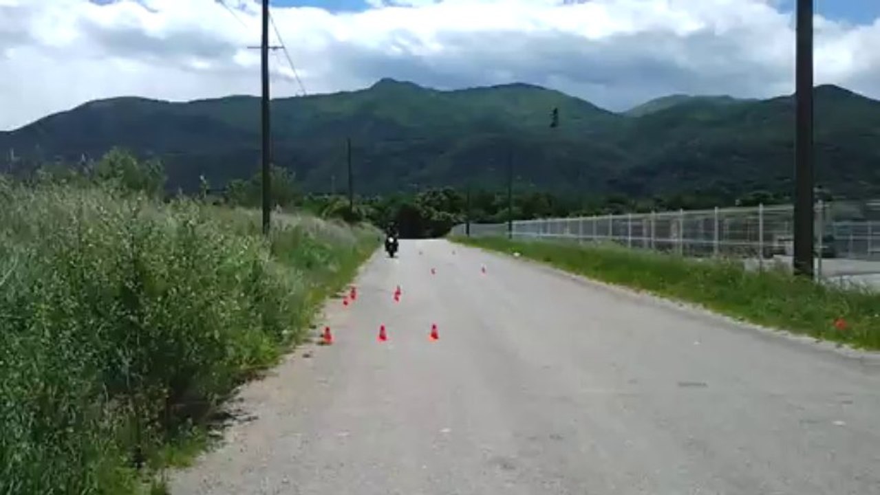 VALLESPIR CONDUITE COURS MOTO EVITEMENT