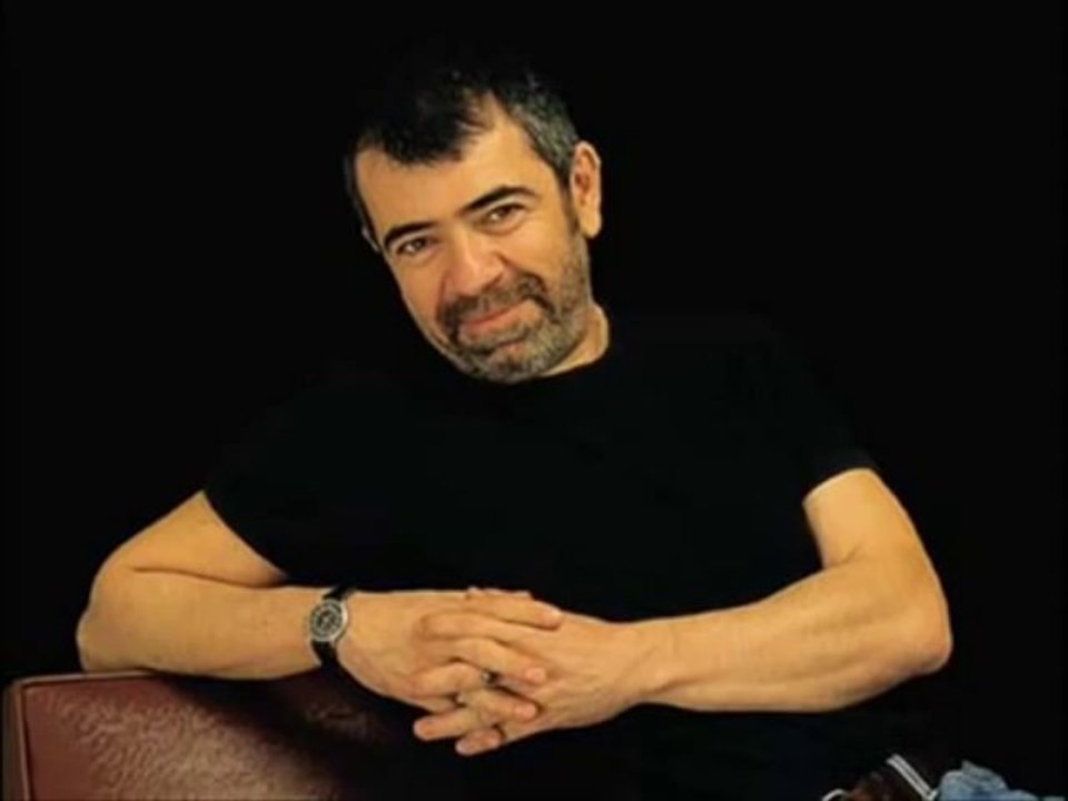 selçuk yöntem (sevmek neymiş birgün anlarsın)