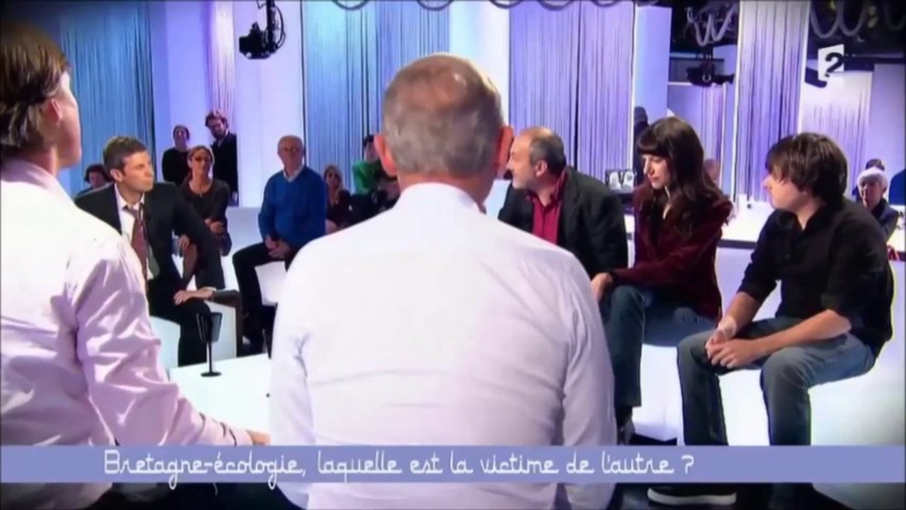 "Nous sommes passés de 10 à 1 million de salariés agricoles" - Paul Ariès CSOJ