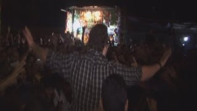 Hrithik Roshan Promotes 'Krrish 3' @ Gaiety Galaxy Cinema !