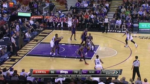 Dennis Schroeder tripote les parties intimes de DeMarcus Cousins